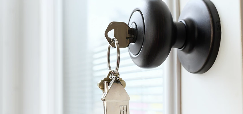 Bifold Door Knob Replacement in Kentfield, California